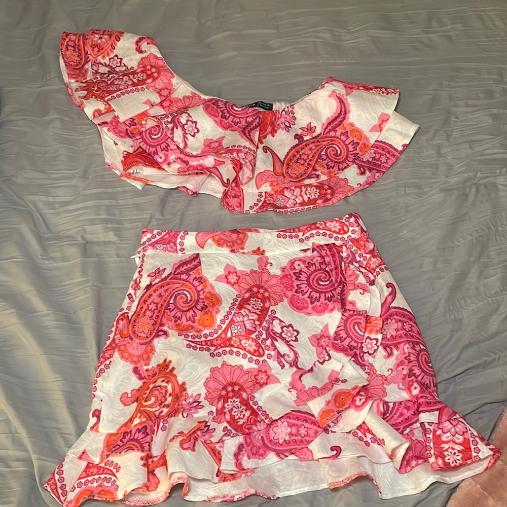 SHEIN VCAY Layered Ruffle Trim Crop Top & Skirt Set